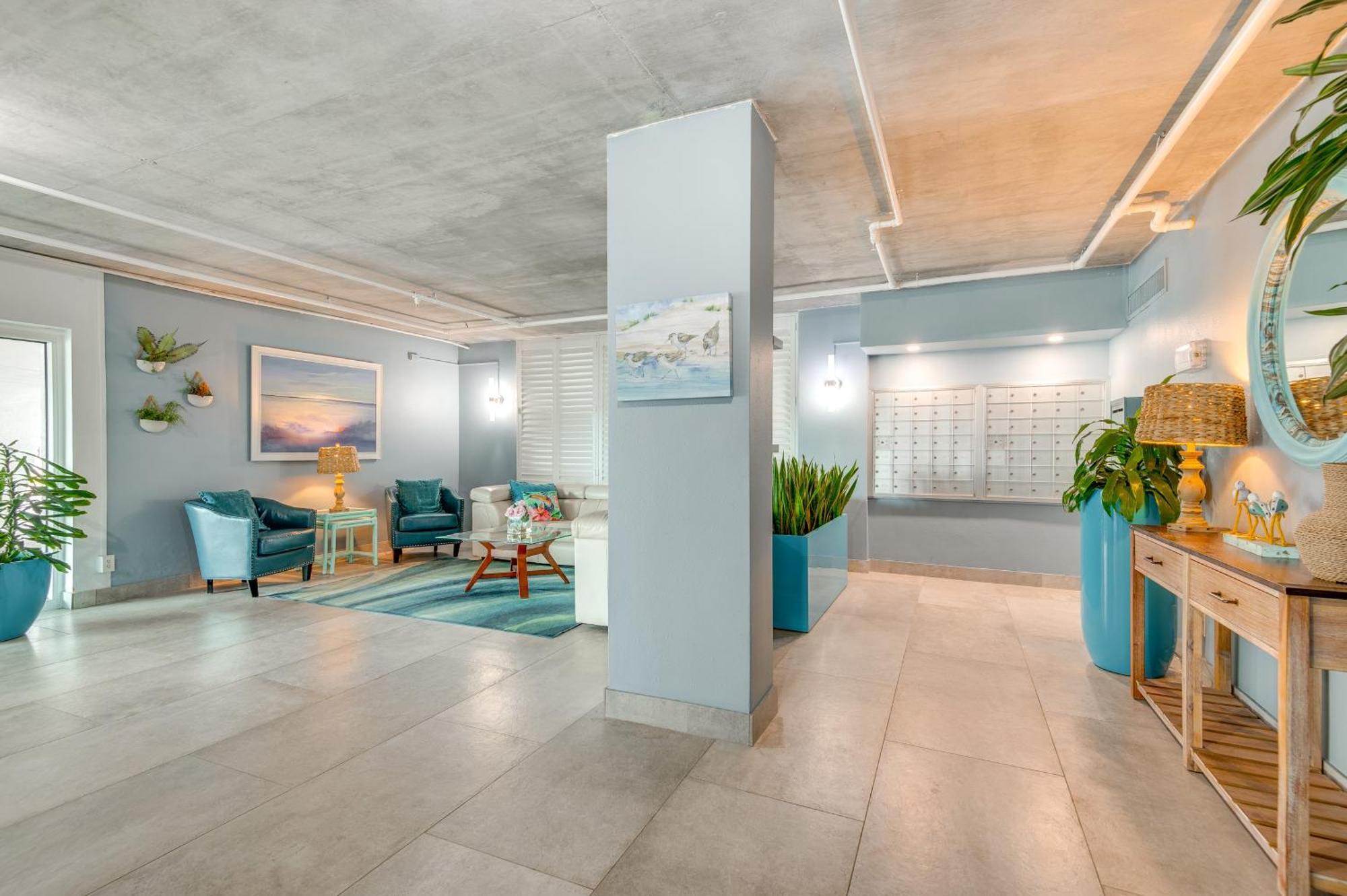 Walk To Shore Satellite Beach Condo With Ocean View Екстериор снимка