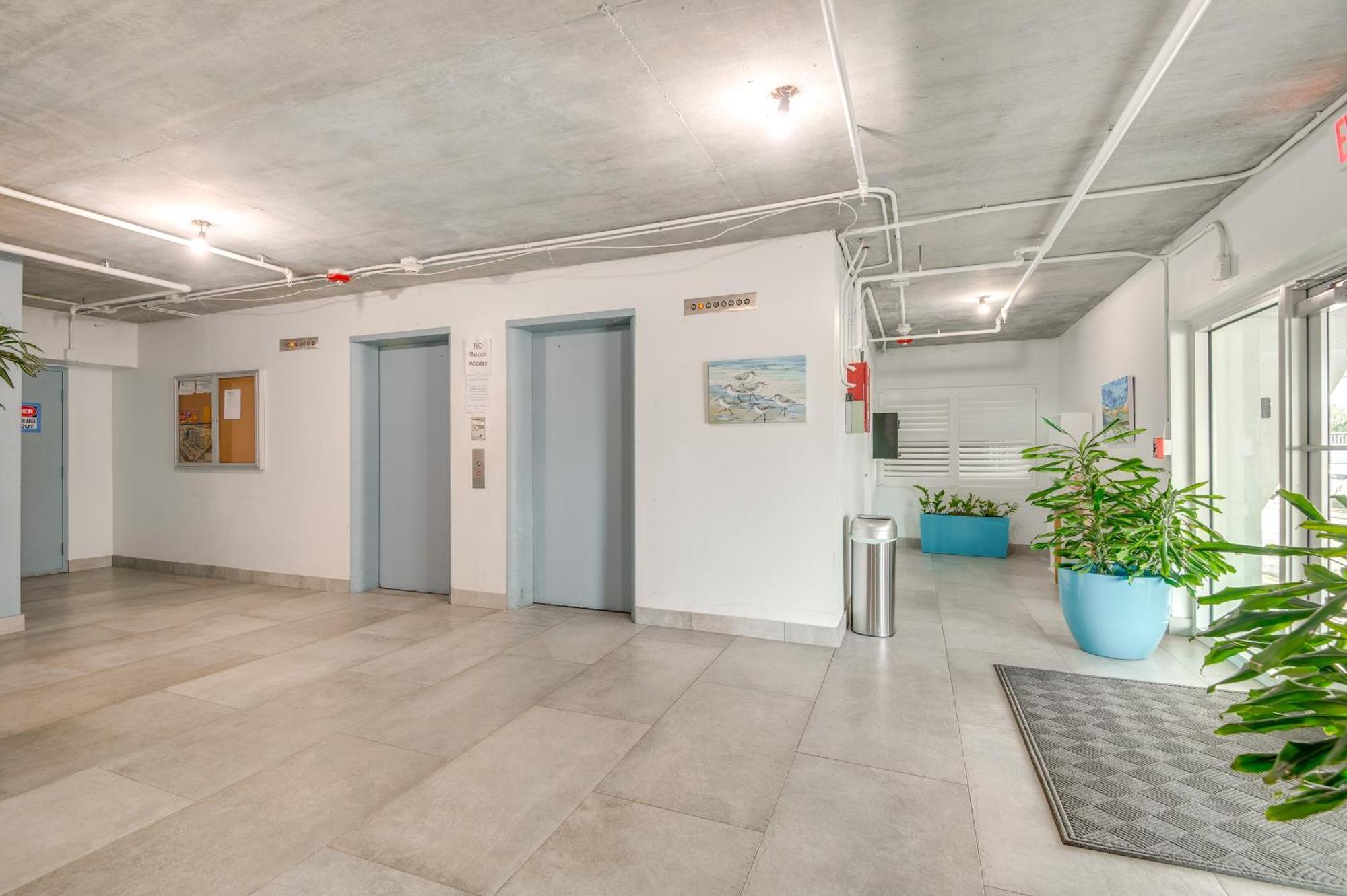 Walk To Shore Satellite Beach Condo With Ocean View Екстериор снимка