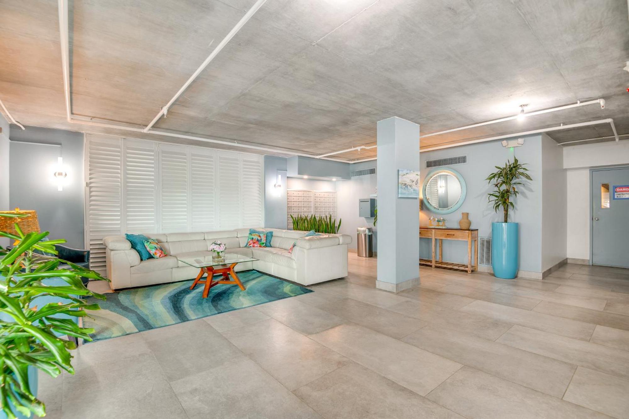 Walk To Shore Satellite Beach Condo With Ocean View Екстериор снимка