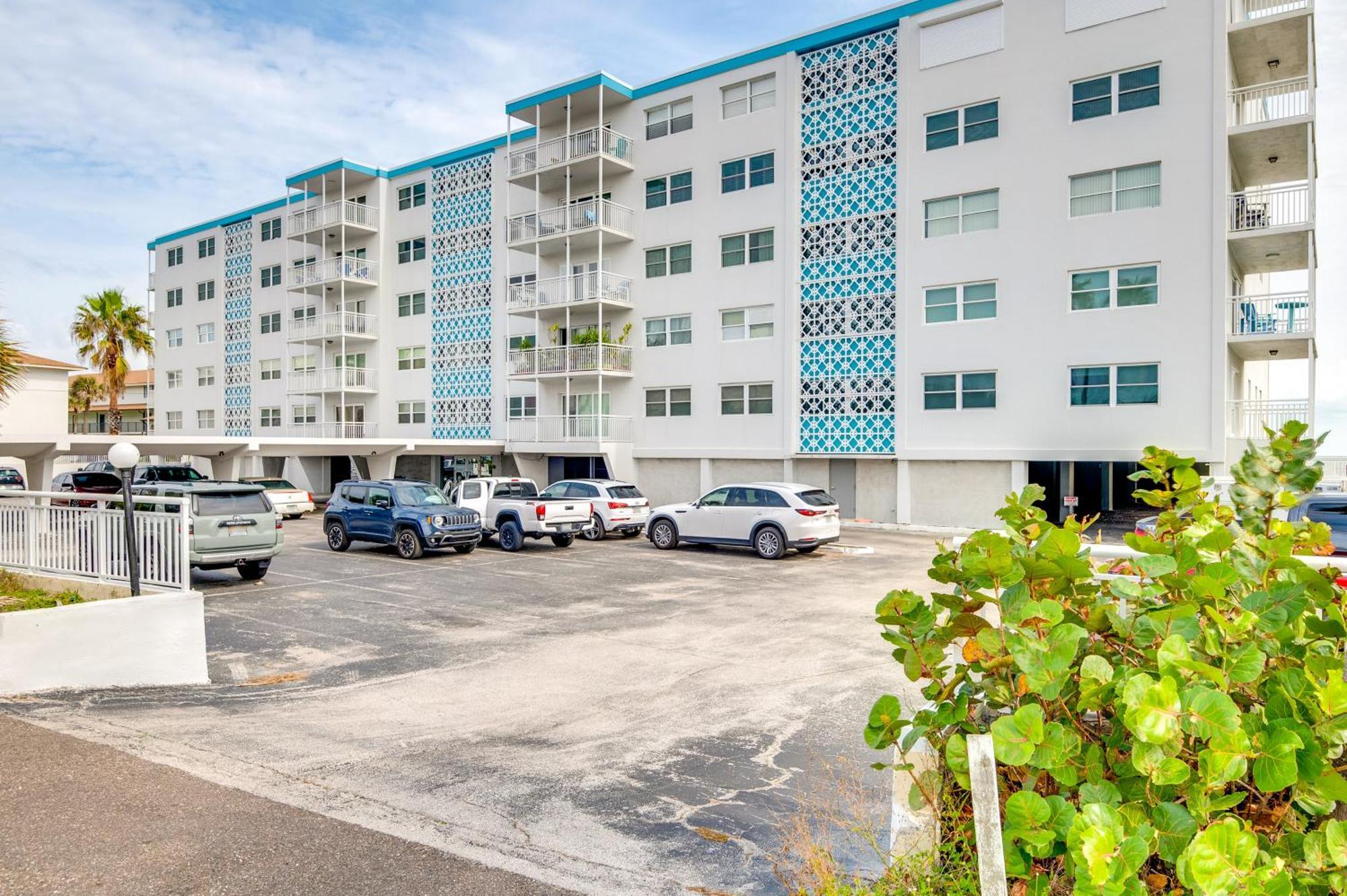 Walk To Shore Satellite Beach Condo With Ocean View Екстериор снимка